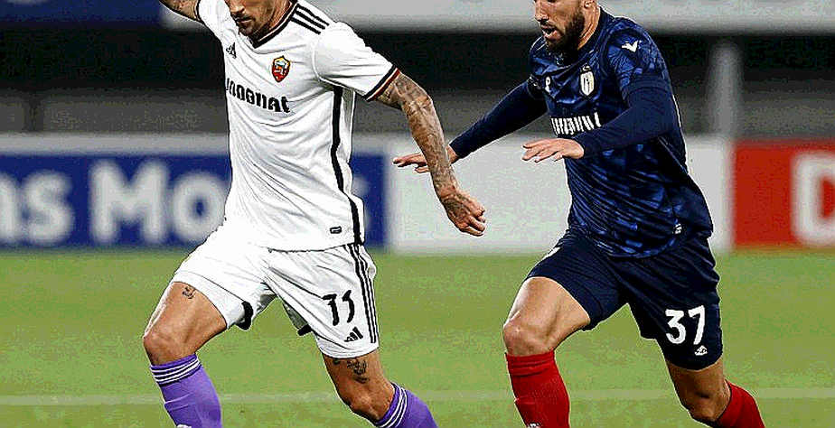 Serbia, án phạt của UEFA và khả năng trận gặp Đức phải đá trên khán đài trống