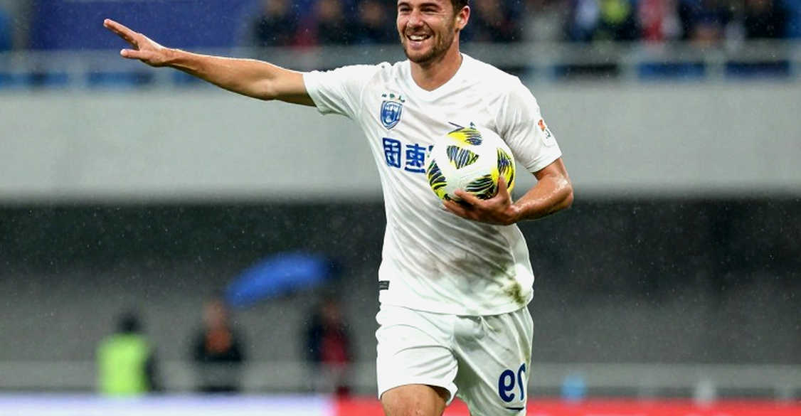 Thammasat và 9 phút cuối: Persib thắng ngược Port FC 3-1 nhờ băng ghế của Tolic