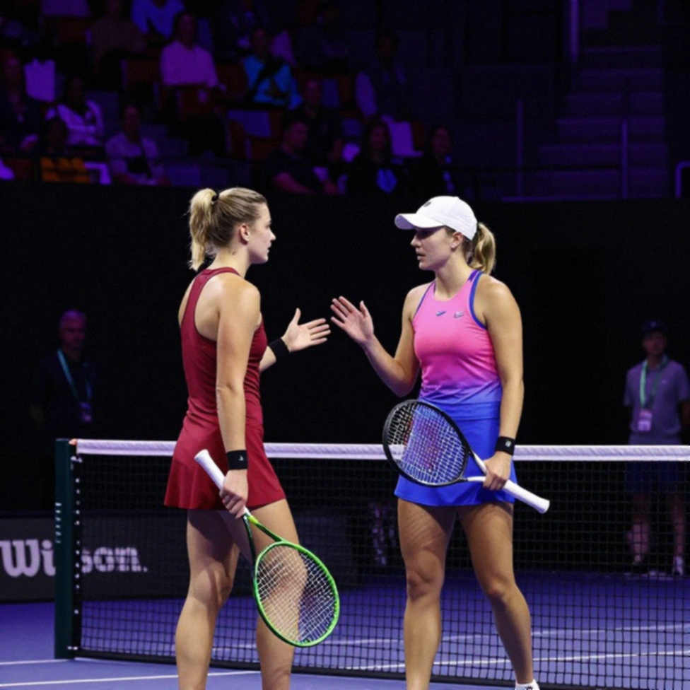 Cú đánh bóng tai hại: Medvedev bị loại khỏi China Open sau sự cố hy hữu
