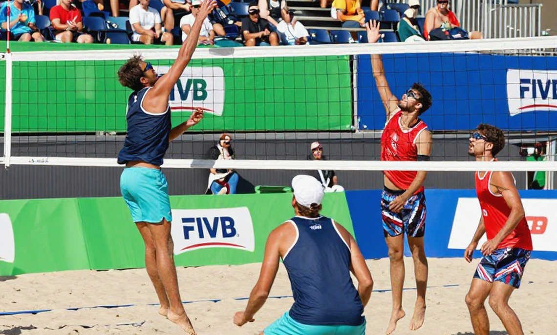 Binh Chung Thong Tin Reach the Vietnamese Women's Volleyball Final: Four Points Behind the 3-0 Veneer