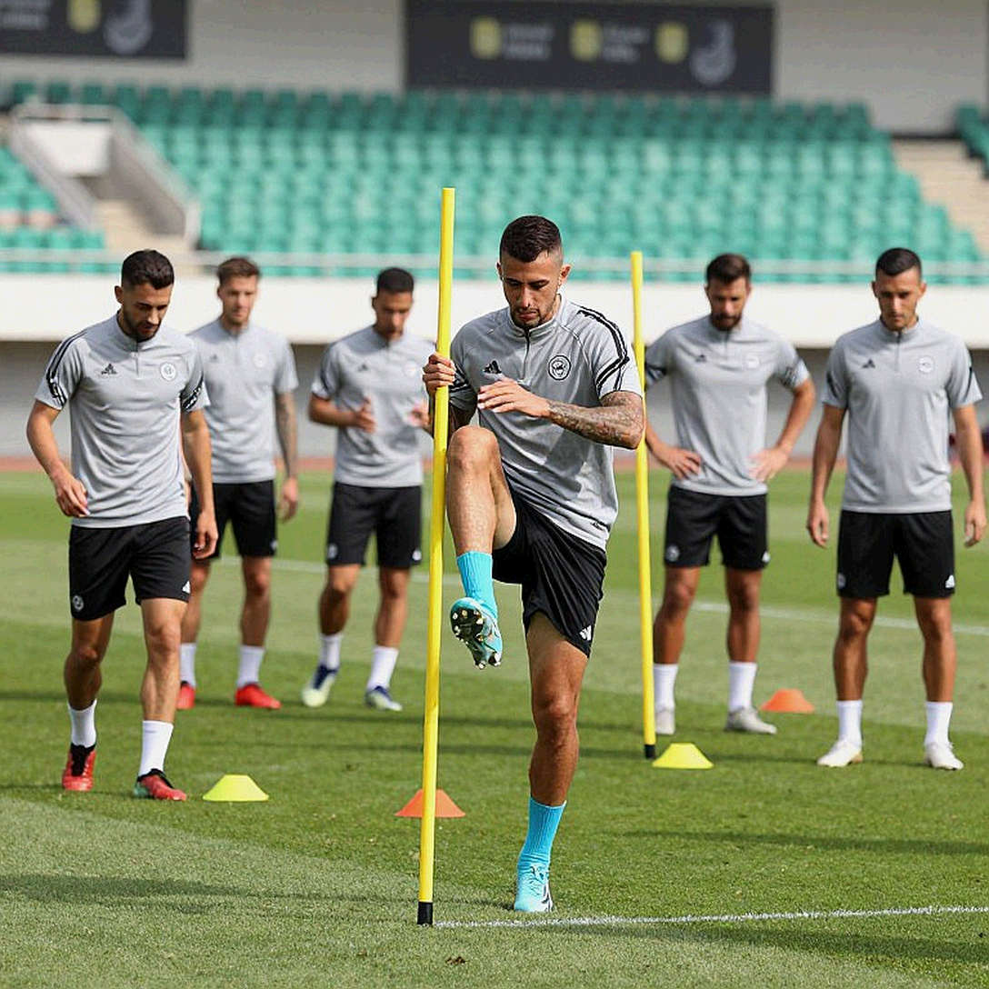 Lorenzo Buenaventura: The Man Keeping El Tri's Ankles Intact and the Physical Gamble Before the 2026 World Cup Lorenzo Buenaventura: The Man Keeping El Tri's Ankles Intact and the Physical Gamble Before the 2026 World Cup