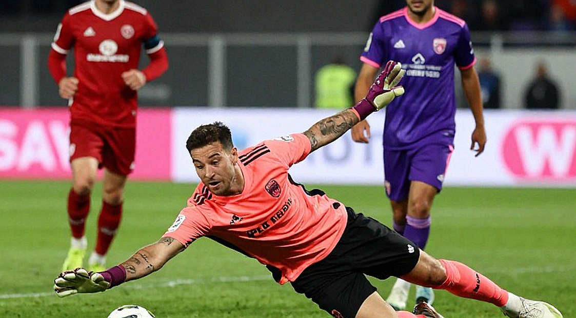 Galatasaray – Barcelona: Đêm cả Thổ Nhĩ Kỳ ngồi trước màn hình, và bóng ma trở lại RAMS Park