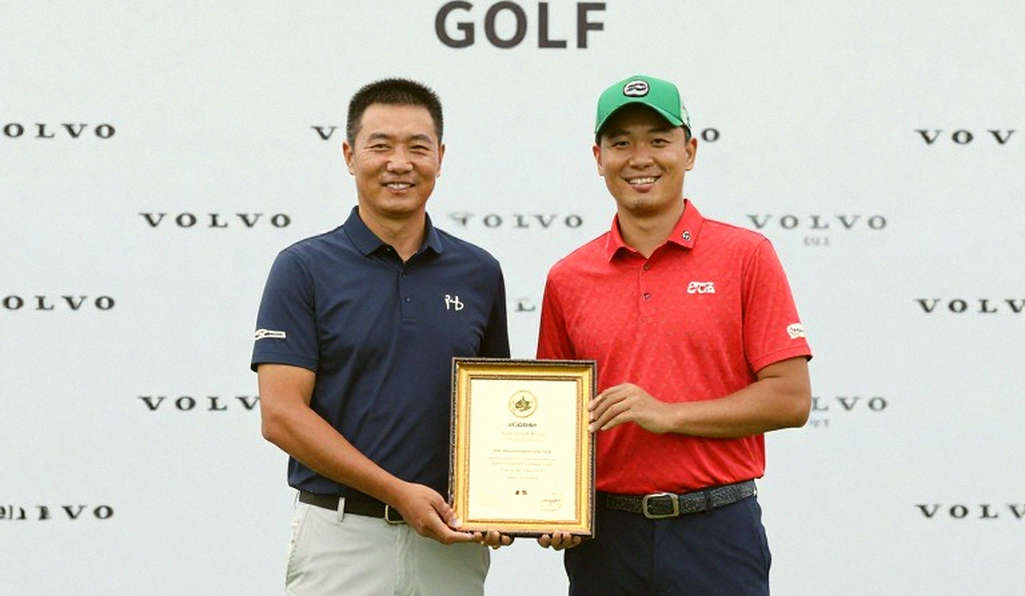 Ngày dữ liệu im lặng: Điều tám ô trống trong bản báo cáo golf nói về cả một mùa giải
