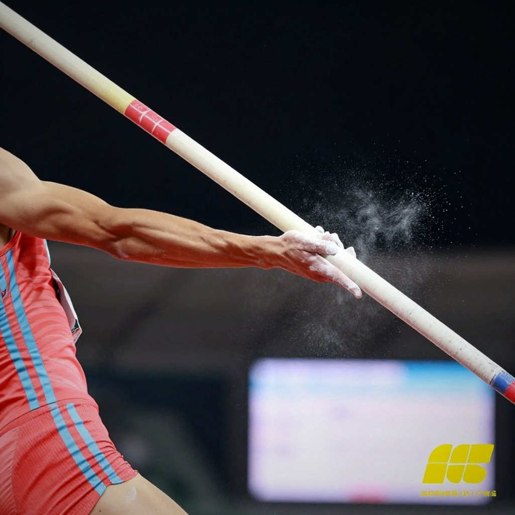 Ingebrigtsen rút khỏi cuộc đối đầu với Josh Kerr: gân Achilles, bốn mươi tám giờ và một kế hoạch mang tên 2027