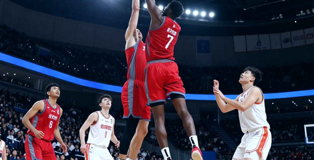 Năm lá phiếu đầu tiên và một năm ghế trống: NBA chốt lại ranh giới trừng phạt