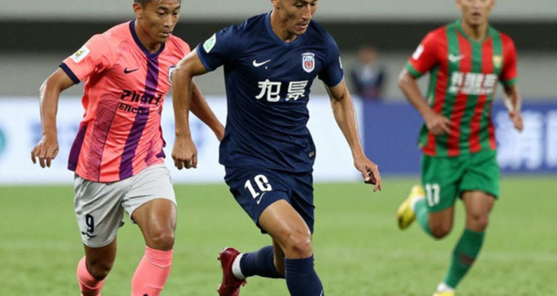 Robert Morales và nhịp chuyển hóa nơi tuyến giữa Pumas UNAM