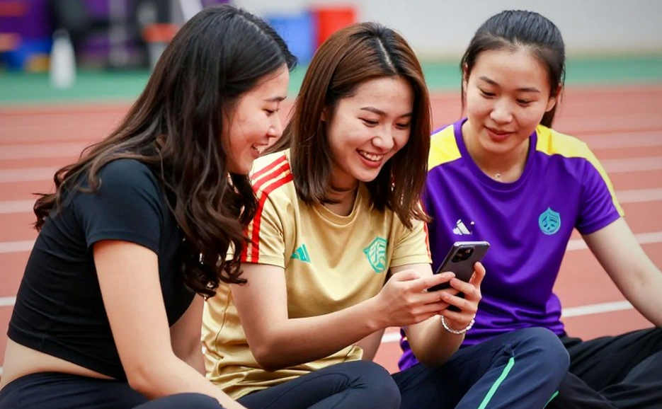 Bảy tháng liên tiếp CS2 mất người chơi: 805.637 là mặt bằng mới, và không ai đứng ra nhận trách nhiệm