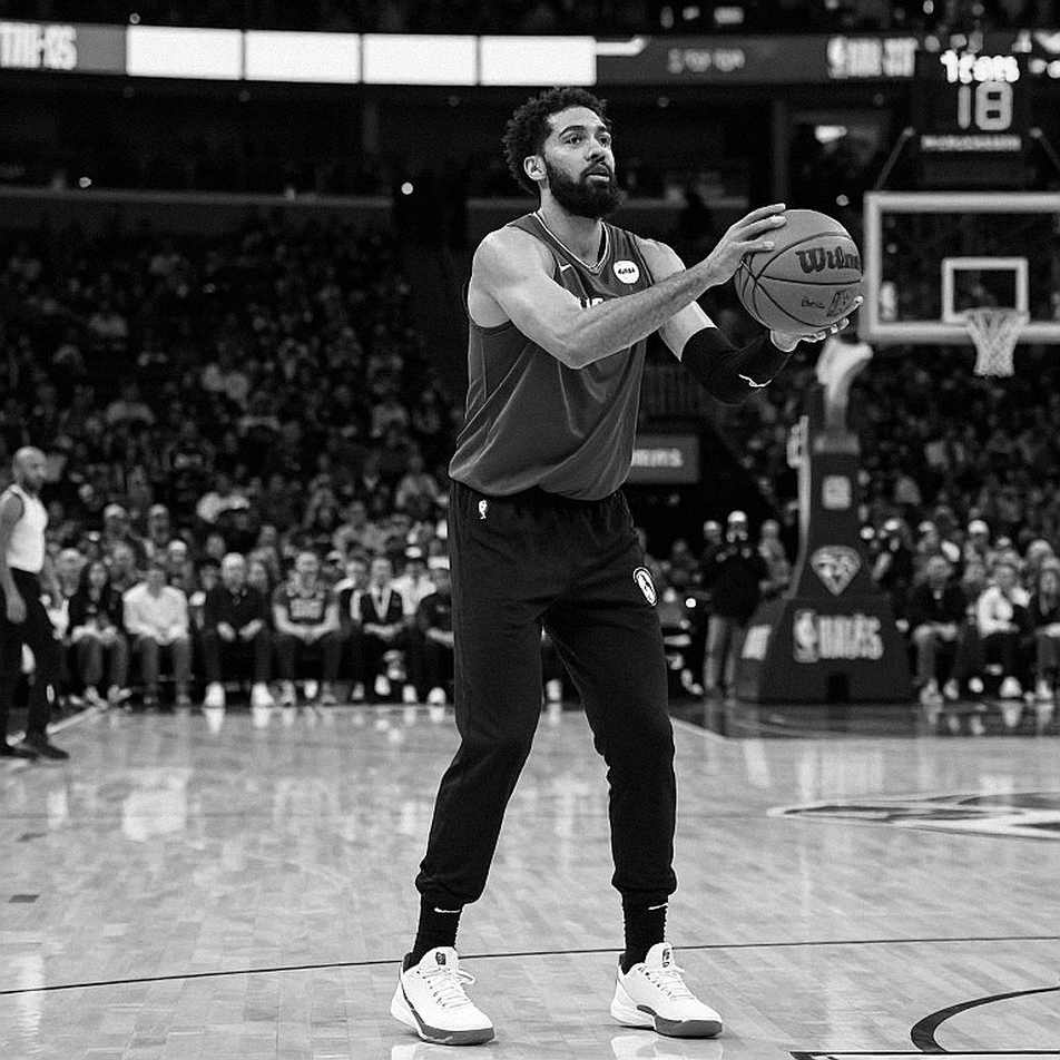 D'Angelo Russell rời NBA sang Shanghai Sharks: Bản kê chi phí của một All-Star bị thị trường khép cửa