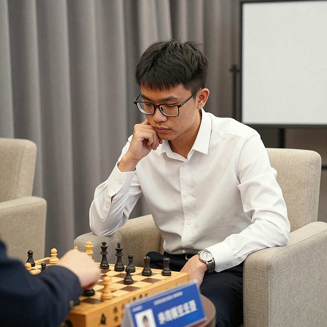 Olympiad cờ vua 2026 tại Samarkand: Ấn Độ bảo vệ cú đúp vàng và cái luật im lặng quyết định ngôi vương