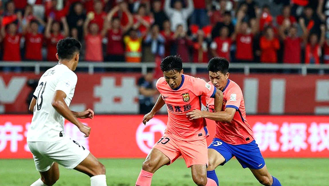 Hà Nội FC thắng Công An Hà Nội 2-1 ở vòng 4 V-League: 20 phút pressing và tín hiệu Ninh Bình