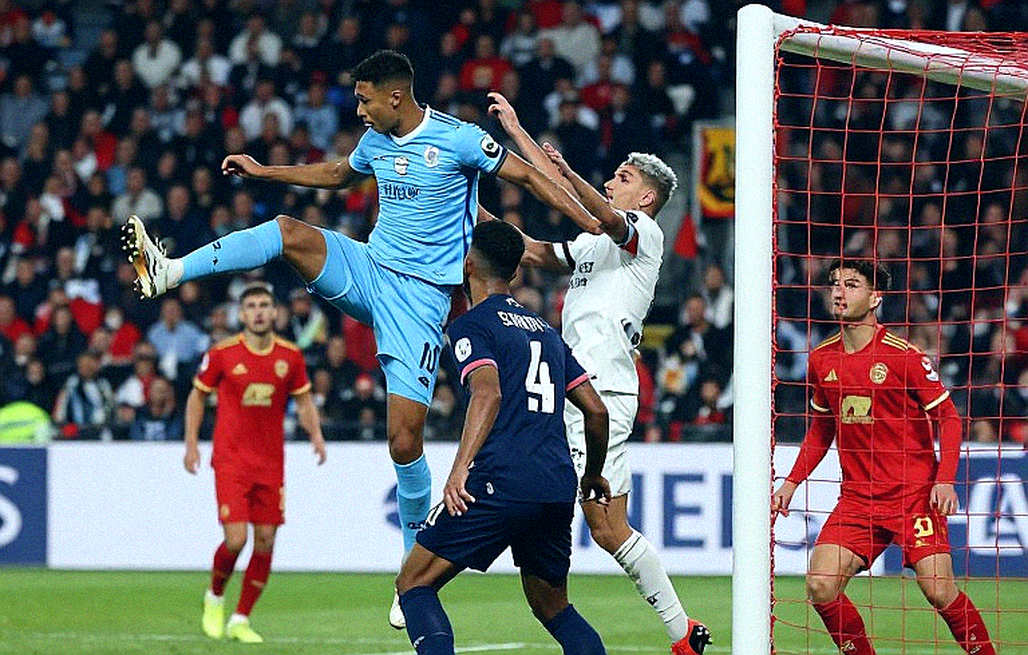 Cú húc đầu của Bentancur và tiếng huýt sáo ở Old Trafford: Giải mã trận hòa 1-1 giữa Manchester United và Tottenham