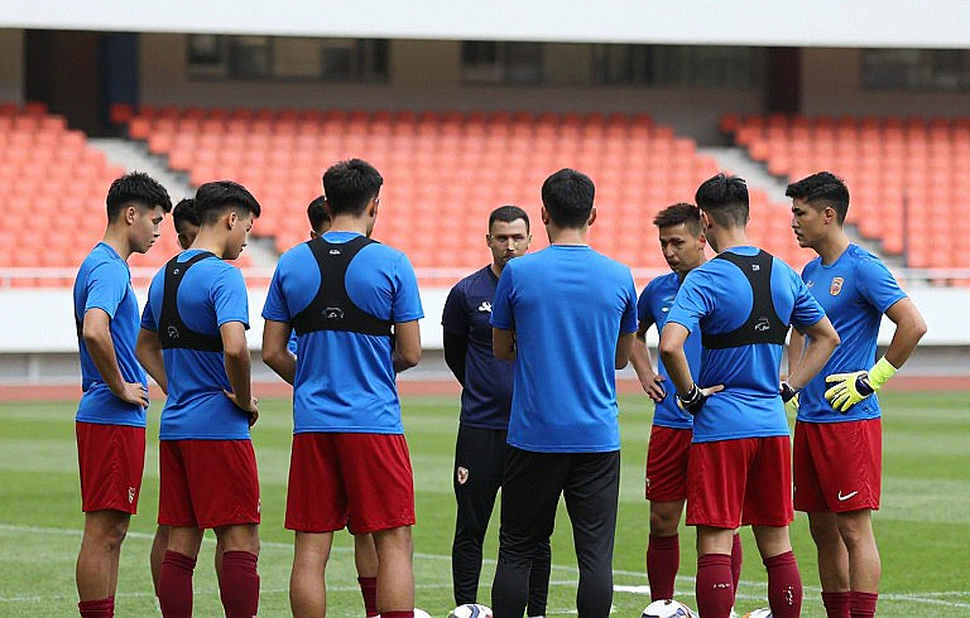 César Montes ghi bàn ở Voronezh: Lokomotiv Moscow thắng 5-0 và khoảng lặng của một trung vệ