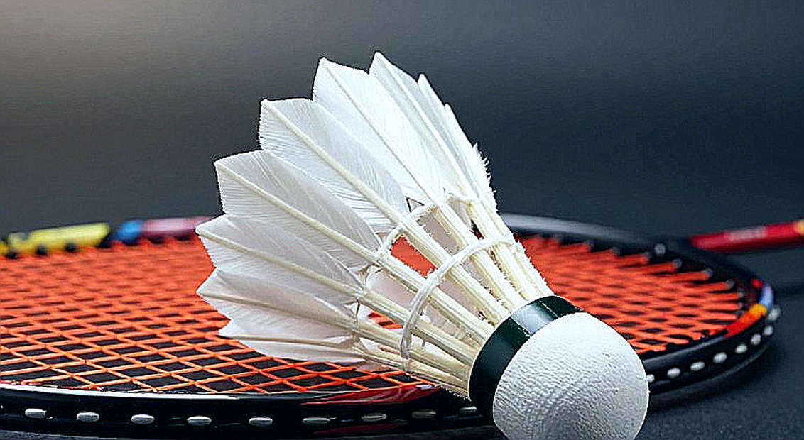 Chín chiều phân tích F1 và khoảng trống ở đầu vào
